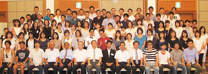 平成25年度同窓会・懇親会 全体記念写真