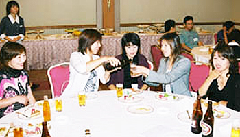楽しく食事♪